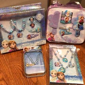 4 Frozen gift packs brand new